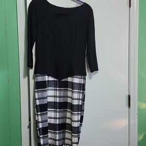 Homeyee Black and White Dress Size L